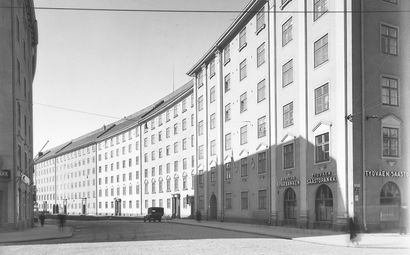 Katunäkymä Runeberginkadulta Museokadulle ns. Sonckin kortteliin lännen suuntaan.